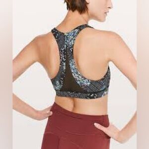 Lululemon Invigorate Bra🌻